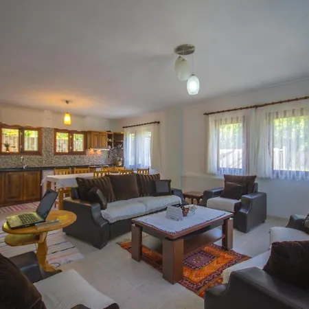 Lapaz Esintisi Villa Kalkan